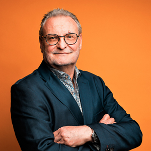 Dr. Markus Numberger, promovierter Neurowissenschaftler und medizinischen Fachautor, spezialisiert auf molekulare Neurobiologie, Komplementär- und Integrativmedizin sowie medizinische Kommunikation.