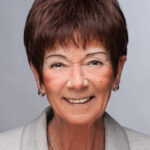 Marina Huthmacher, Diplom-Journalistin und ehemalige Chefredakteurin eines Nachrichtendienstes.